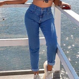 Fashion Nova Mom Jeans